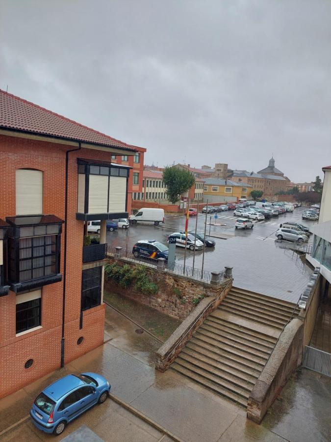 Vut Raquel Apartment Astorga Luaran gambar