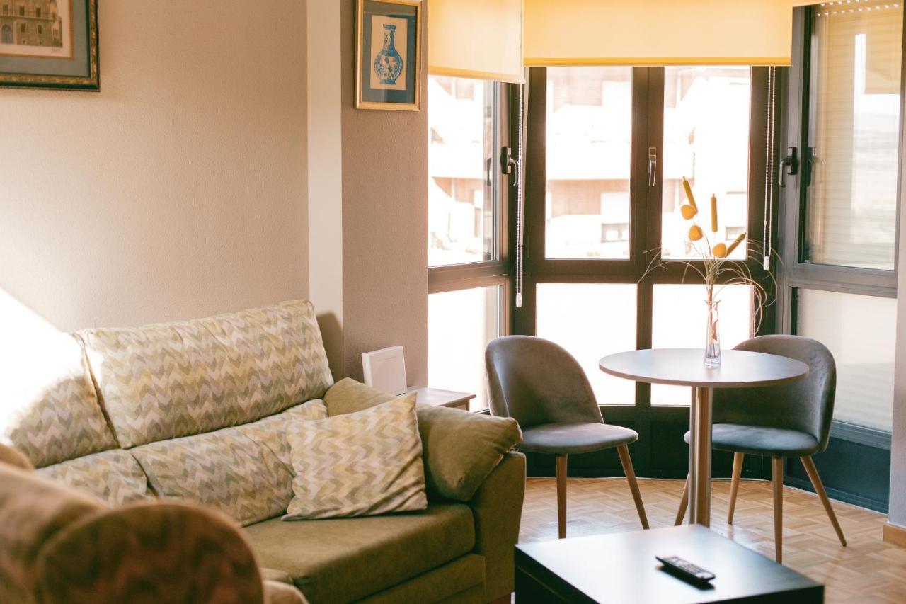 Vut Raquel Apartment Astorga Luaran gambar