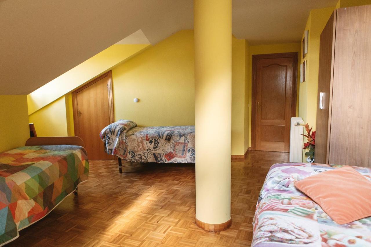 Vut Raquel Apartment Astorga Luaran gambar