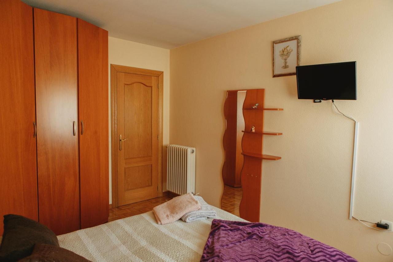 Vut Raquel Apartment Astorga Luaran gambar